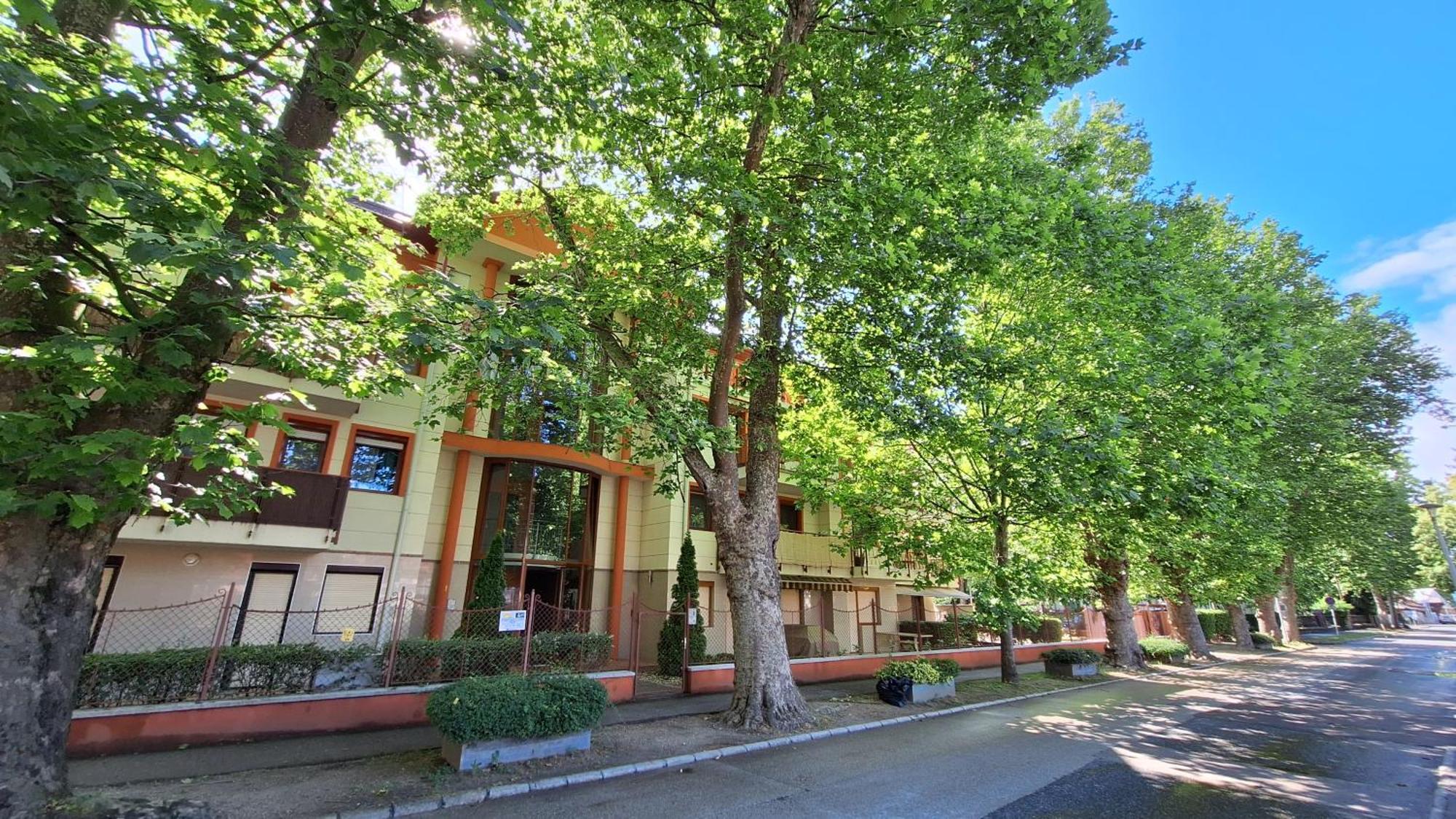 Sunny Apartman Siofok Ngoại thất bức ảnh